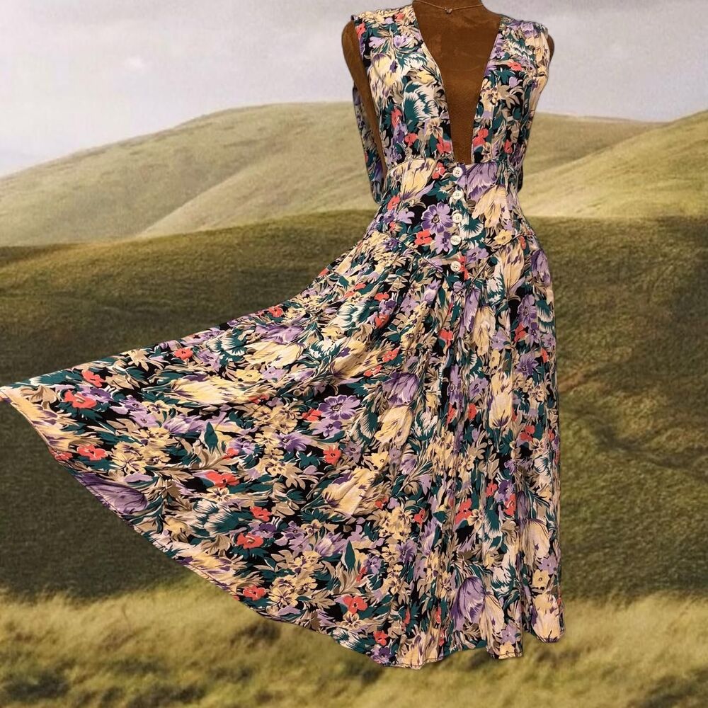 Vintage Retro Boho Feminine Floral Midi Dress • Made in USA